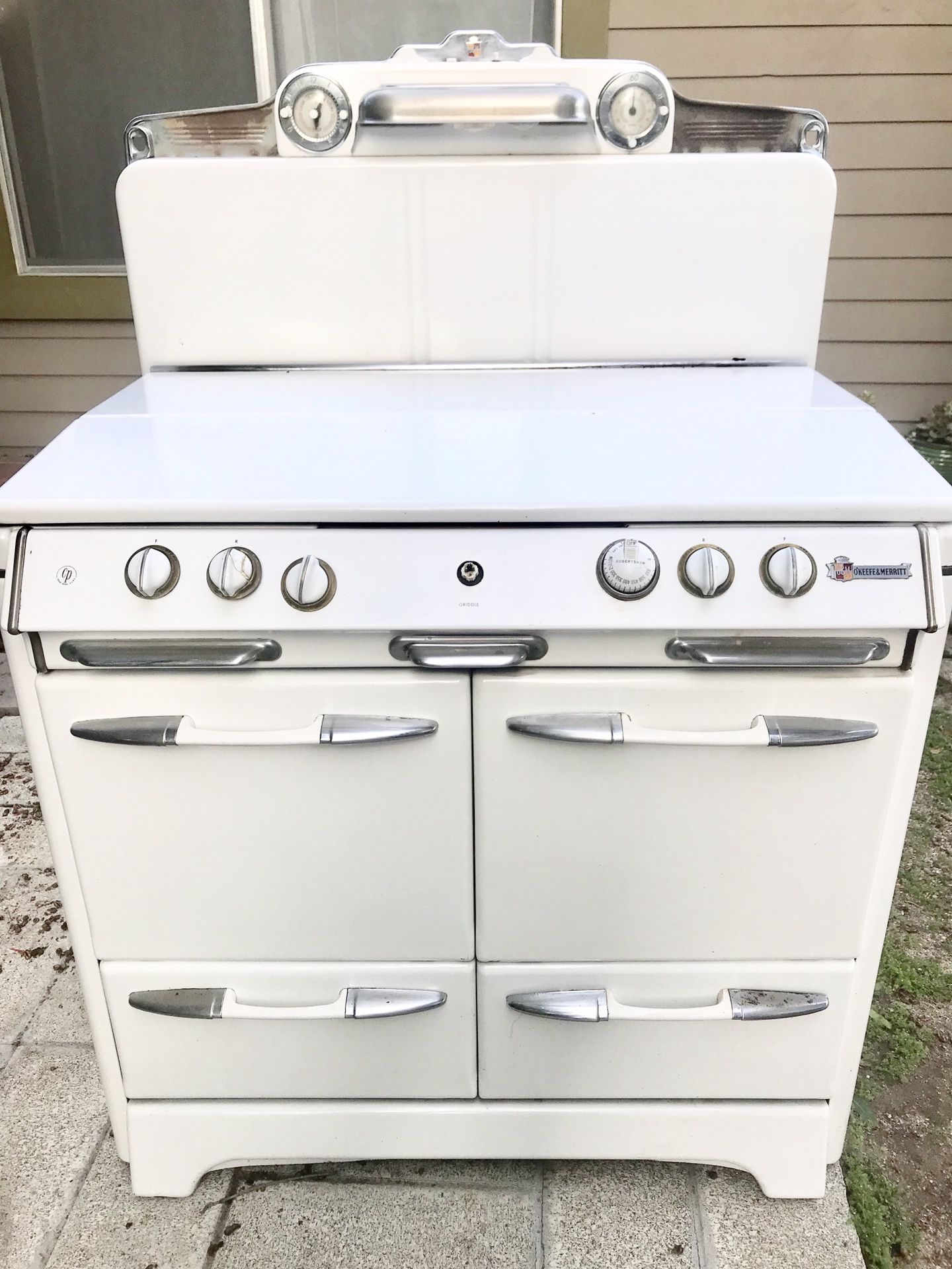 OKeefe and Merritt Gas Stove and oven for Sale in Sierra Madre, CA OfferUp