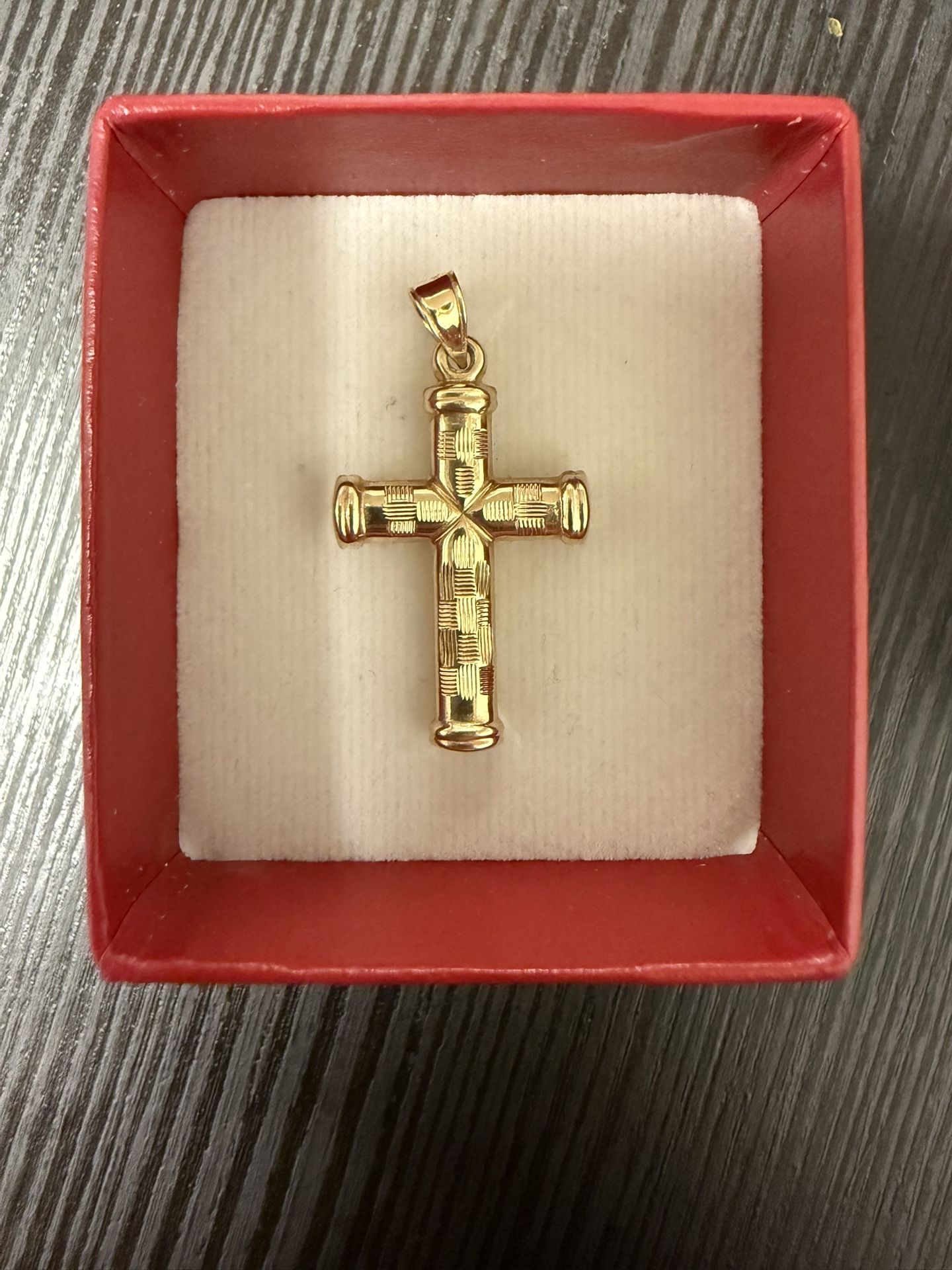 10k Cross Pendant 