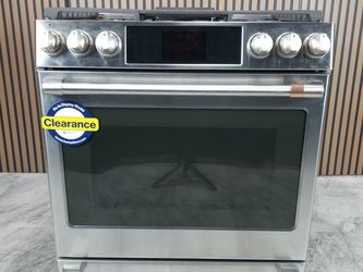 Cafe 30'' 5.6 cu. ft. Smart Slide-In Gas Range with True Convection, Air Fry in Stainless Steel (CGS700P2MS1-D-844P)