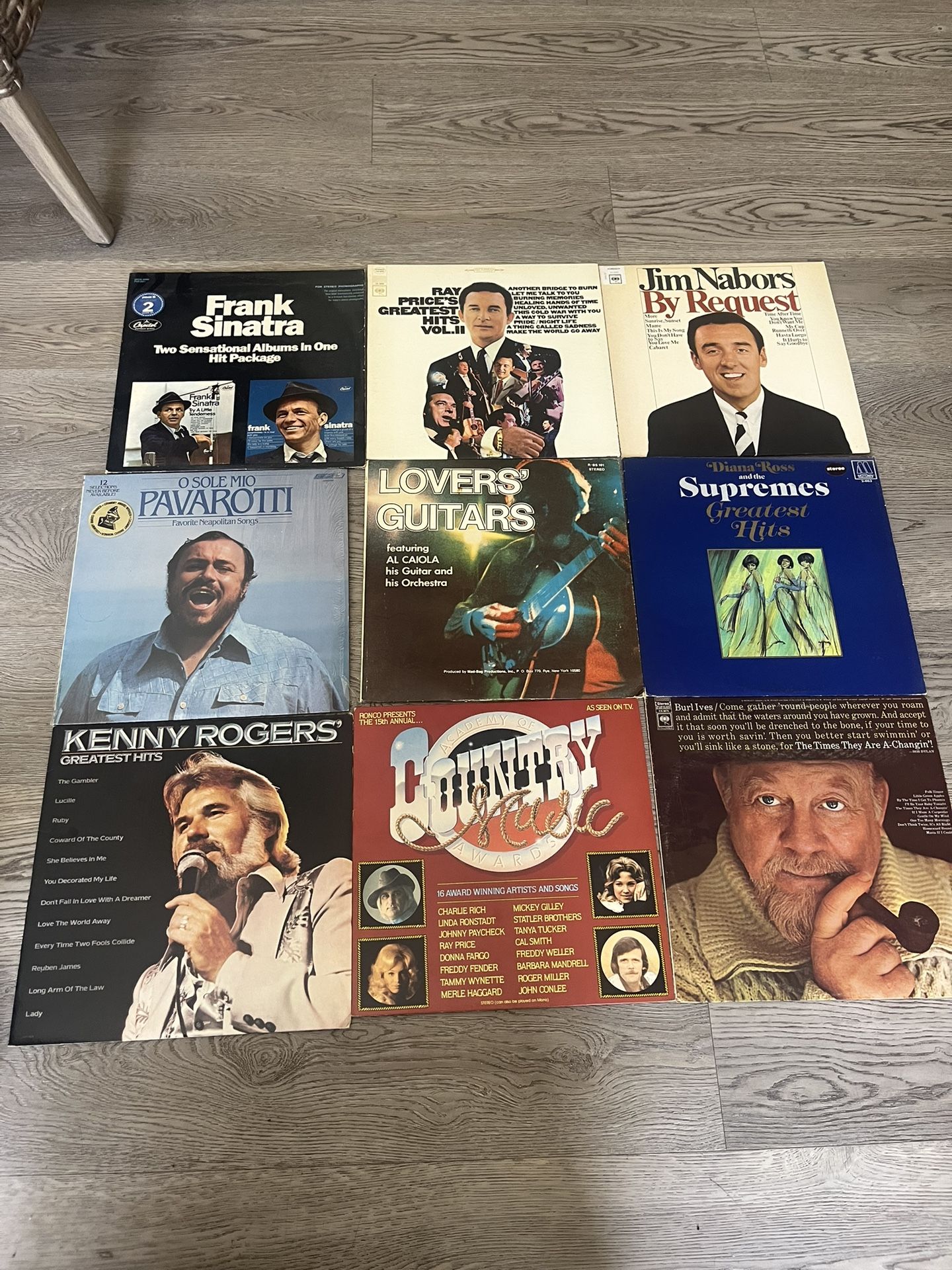 🎶 45+ Vintage Vinyl Records – Sinatra, Dolly, Elvis, Supremes, Kenny, Barry White & More!