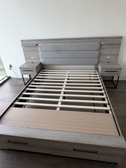 Queen bed With Dresser