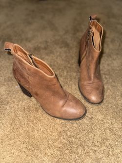 B.P. Brown Leather Booties