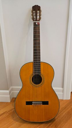 Takamine C-128 Classical Guitar with Pick Up