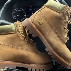Timberlands size 11c