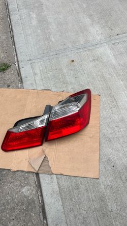 2015 Honda account sport right tail light