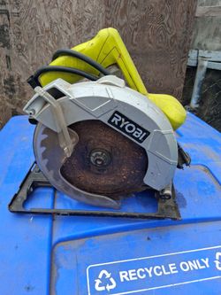 Robin 13 amp corded 71/4 in circular saw