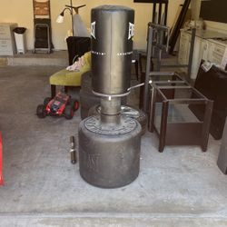 Everlast Standing Punching Bag