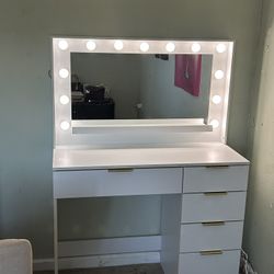 Makeup Vanity 