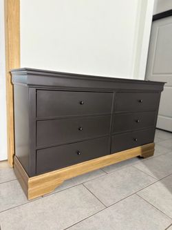 Refinished 6-Drawer Dresser