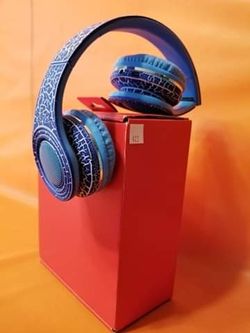 Bluetooth/rechargeable/earpiece/ Headphones/earbuds/headset Bz9