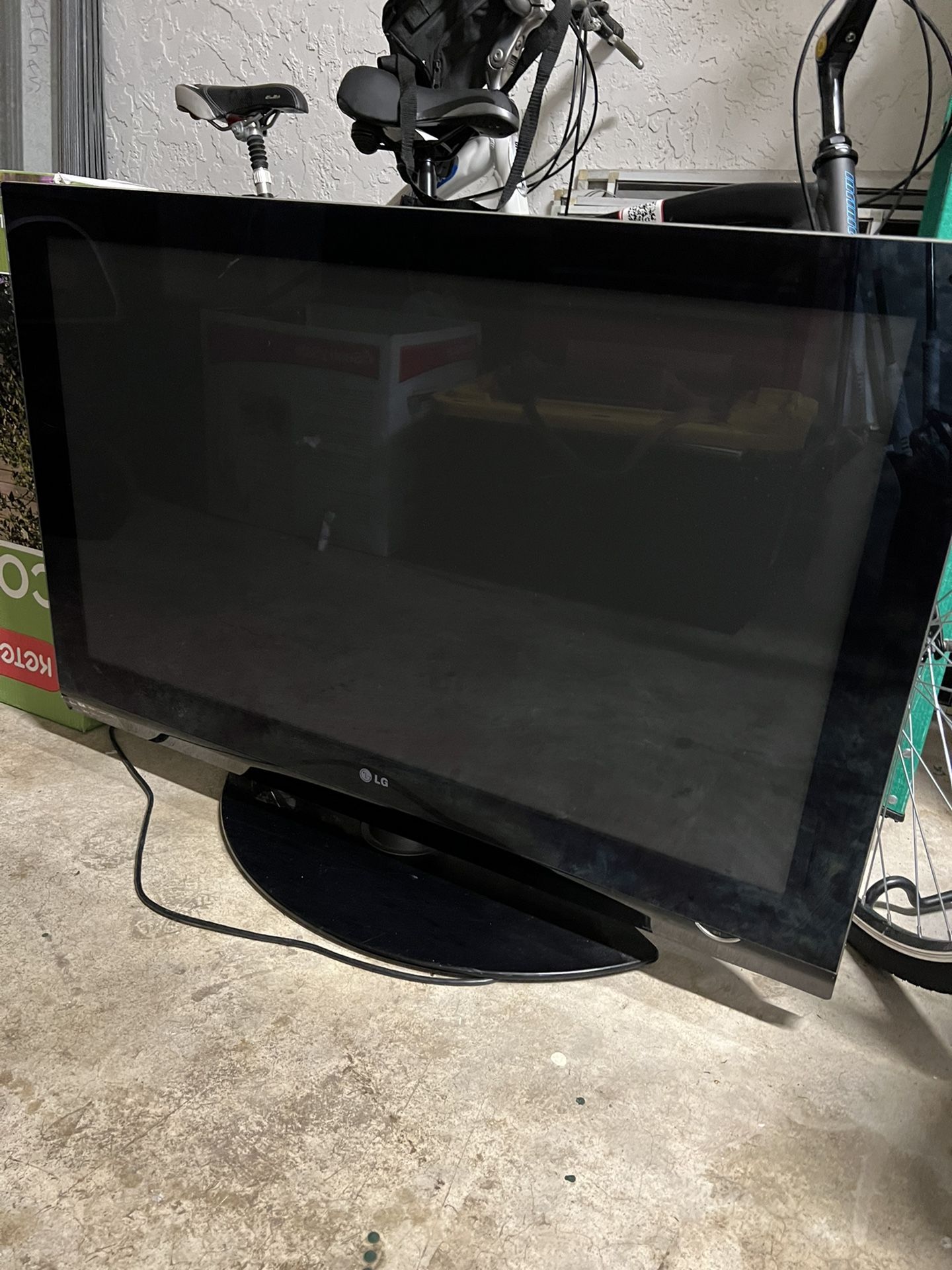 LG Plasma TV 40 Inch