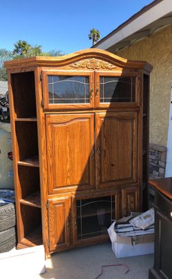 Oak entertainment center
