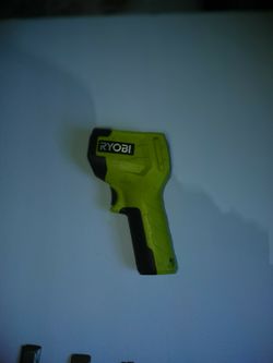 Temperature meter gun