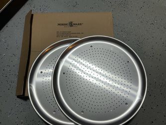 Nordic ware 16 inches pizza pan