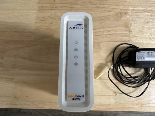 Cable Modem SB6190 and Wi-Fi Router ac1200