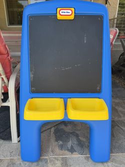 Little Tikes Easel & Chalkboard