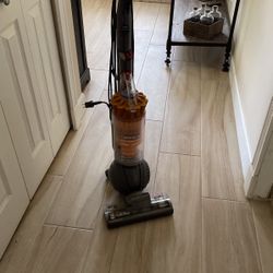 Dyson Vacuum 