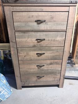 Rustic Gray 5-Drawer Tall Dresser Chest