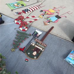 Yard Holiday Decor