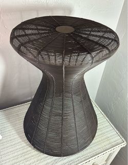 Vintage Deigner Wire Wrapped Hourglass Accent Side End Table 22-1/2” high x 14” diameter