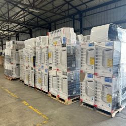 NEW AC PORTABLE TOSHIBA 6000 BTU COMES WITH ALL ACCESSORIES IDEAL FOR REGULAR ROOM 250 SQ FT GET READY SUMMER IS COMING IF SOMEBODY INTERESTED PLEASE 