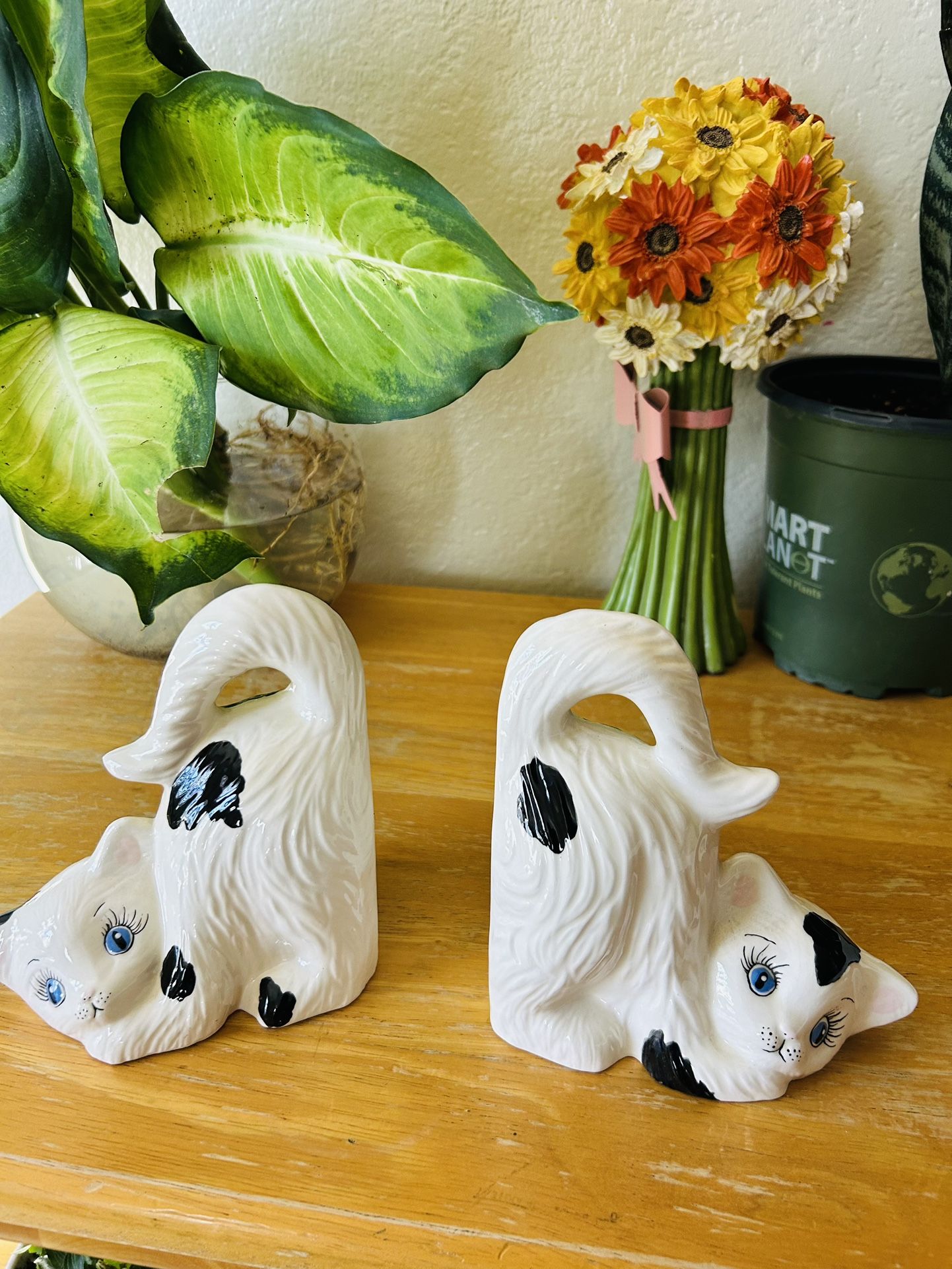 Vintage decorative bookends