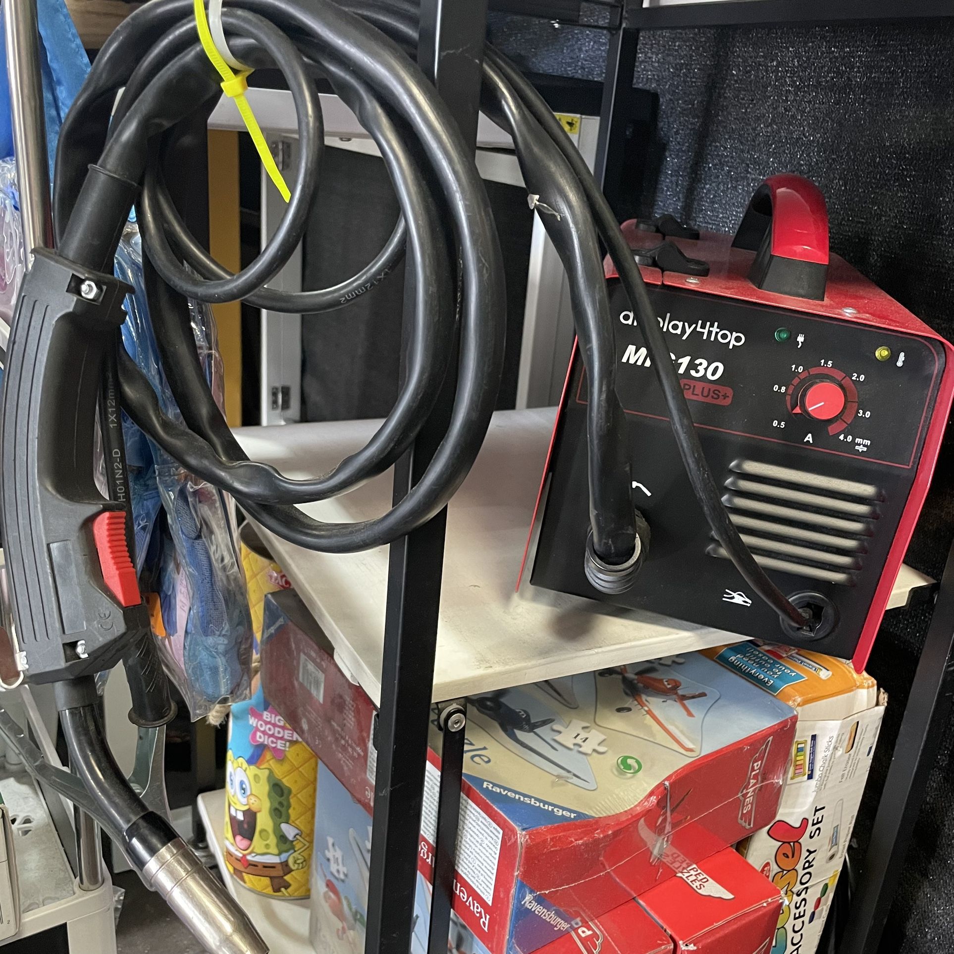 display4top Mig Welder, 130A Portable Welding Machine, Flux Core Wire Welder, MIG 130 Automatic Feed Welding Machine Equipment with Mask - 110V