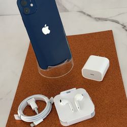 IPhone 12 (64gb) blue UNLOCKED