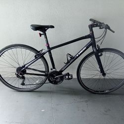 BICYCLE TREK 27 SPEED BRAND NEW 