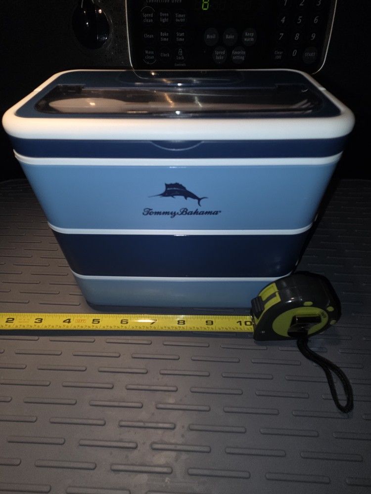 Tommy Bahama Bento Box