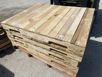 Closed Boards Pallets 40x48