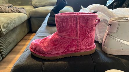 Women’s uggs