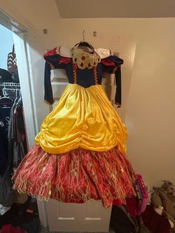 Disney Snow White size XXS (4) toddler