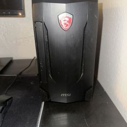 GAMING COMPUTER SET UP 