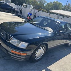 1996 Lexus LS 400