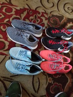 Vendo estos zapatos 2 pares son reebok, 2 pares nike