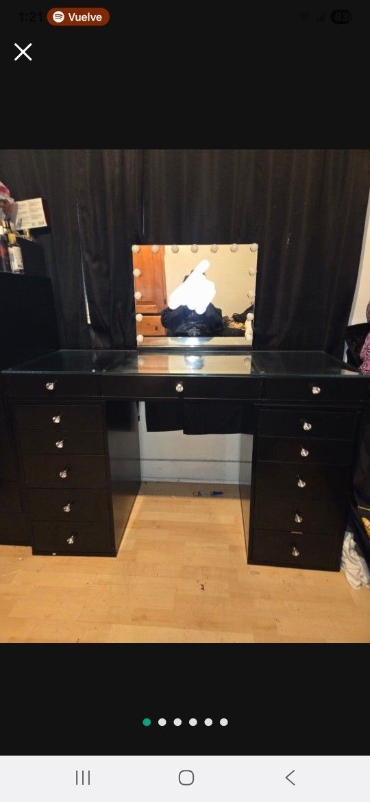 Black Vanity