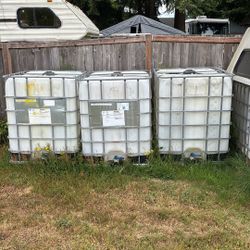325 And 260 Gallon Containers 