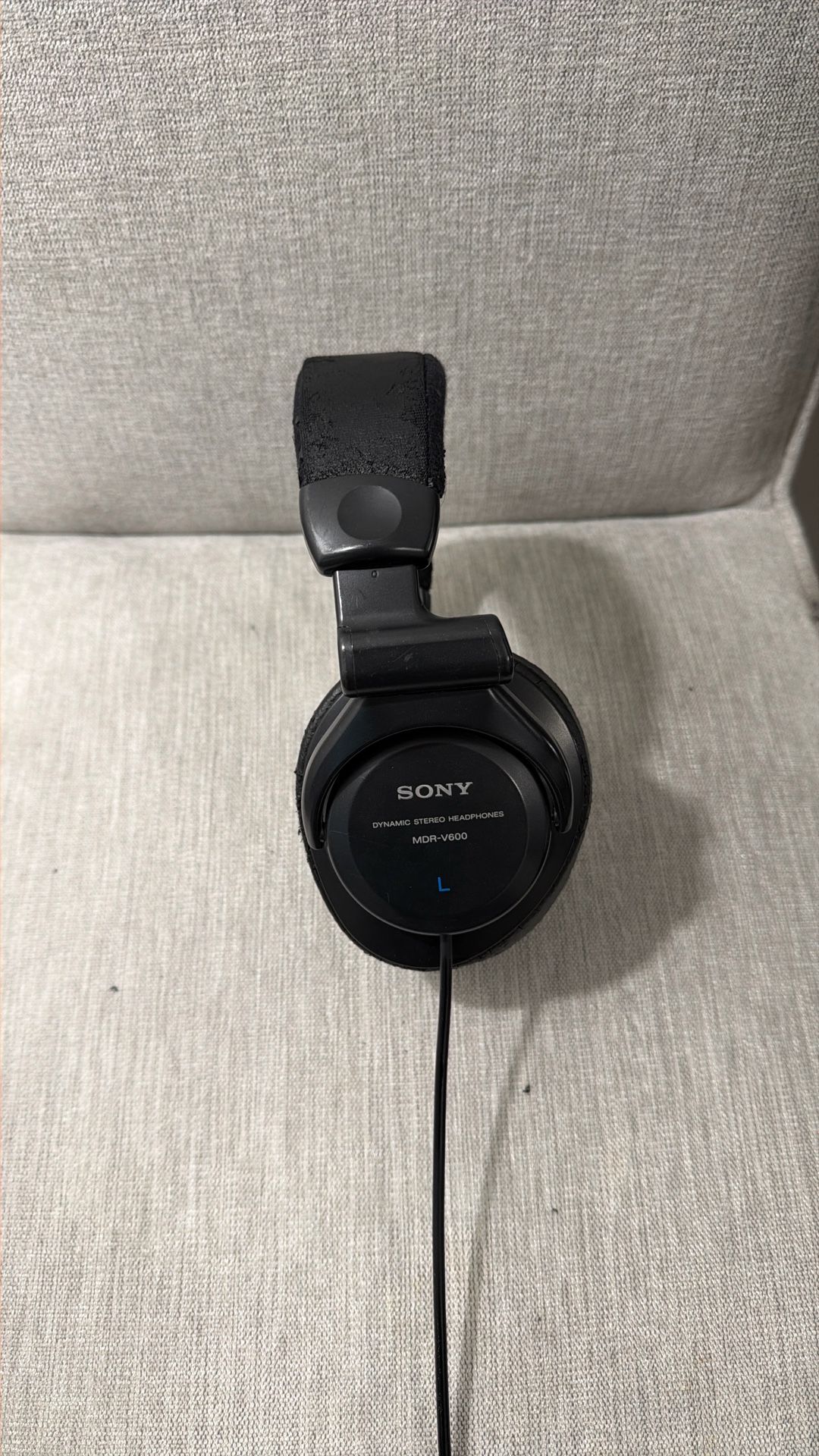 Sony MDR-V600 Wired Studio Headphones