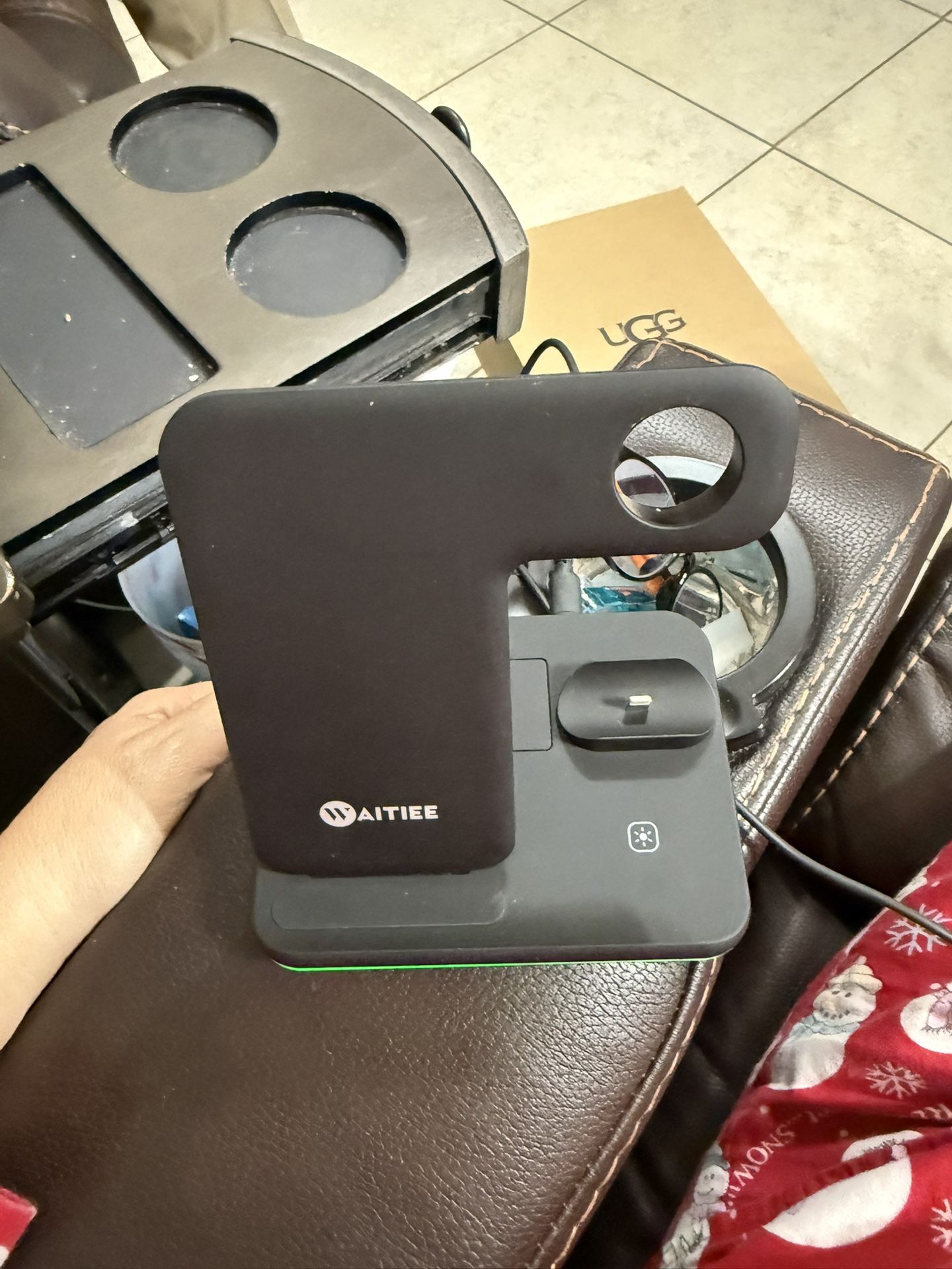 Wireless Charger iPhone Charging Station: 3 in 1 Charger Stand Multiple Devices for Apple - iPhone 16e 16 15 14 Pro Max 13 12 11 - Watch 10 9 8 7 6 5