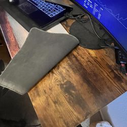 Free nice solid desk; small