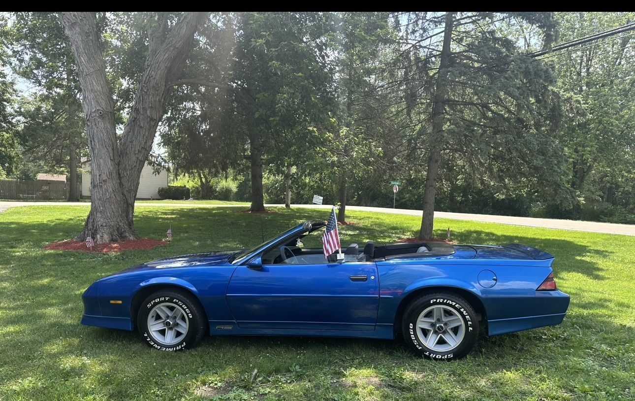 89 Camero RS Convertible 59.000 Miles Clean $ 16.000 305 V8 Auto Clean  Motor 