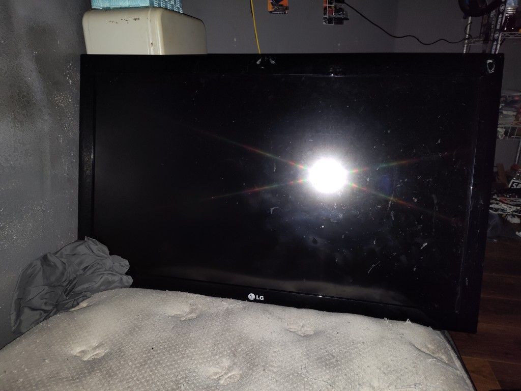 Lg Flat Screen