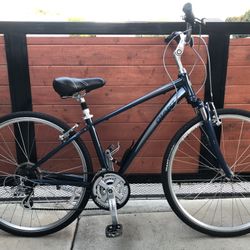 Giant Cypress Hybrid Bike Navy Blue Size Small