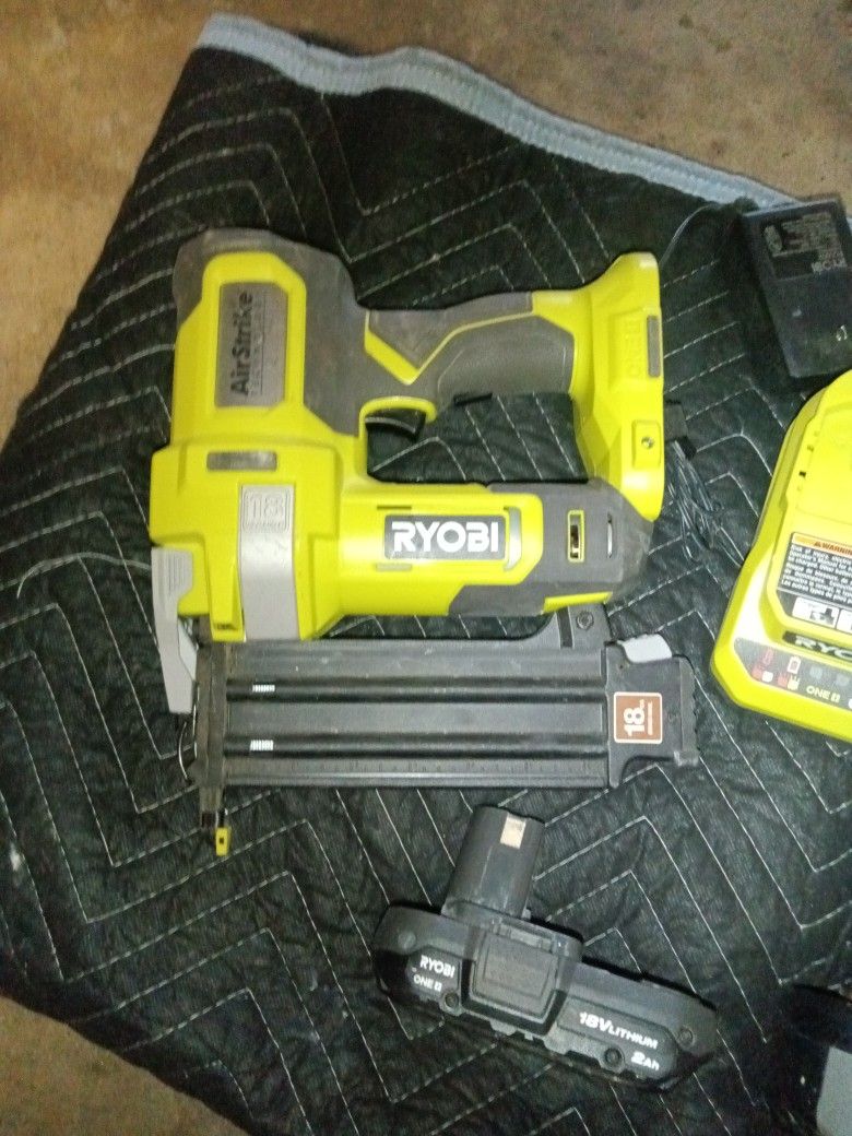 Ryobi 18 Gauge Nail Gun And Jigsaw
