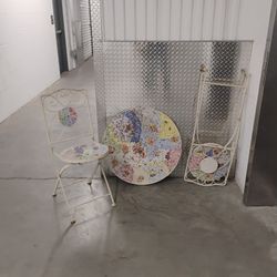 Mosaic table and chairs 