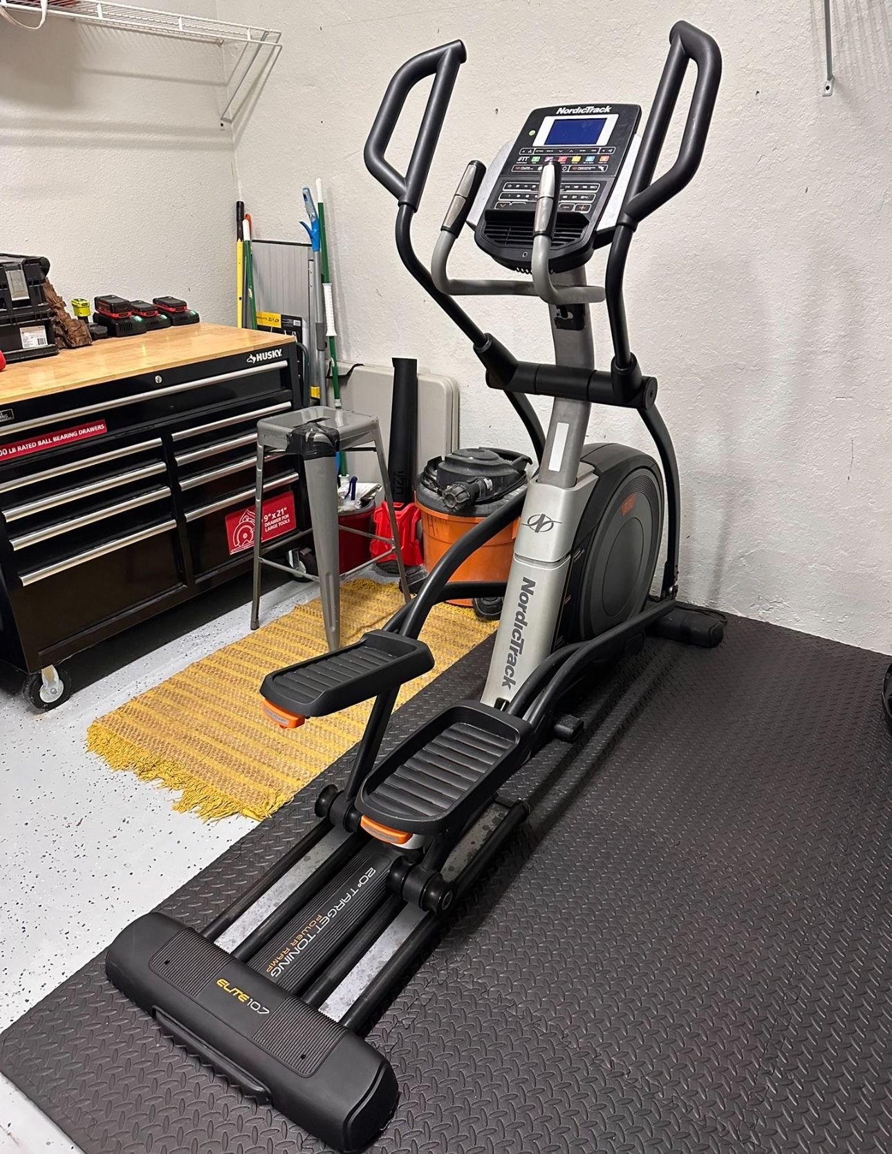 NordicTrack Elite 10.7 elliptical 