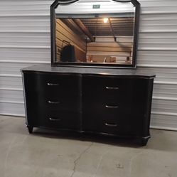 Farmhouse style bedroom set with King size electric adjustable bed base and mattress