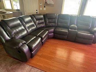 RECLINABLE SECTIONAL SOFA
