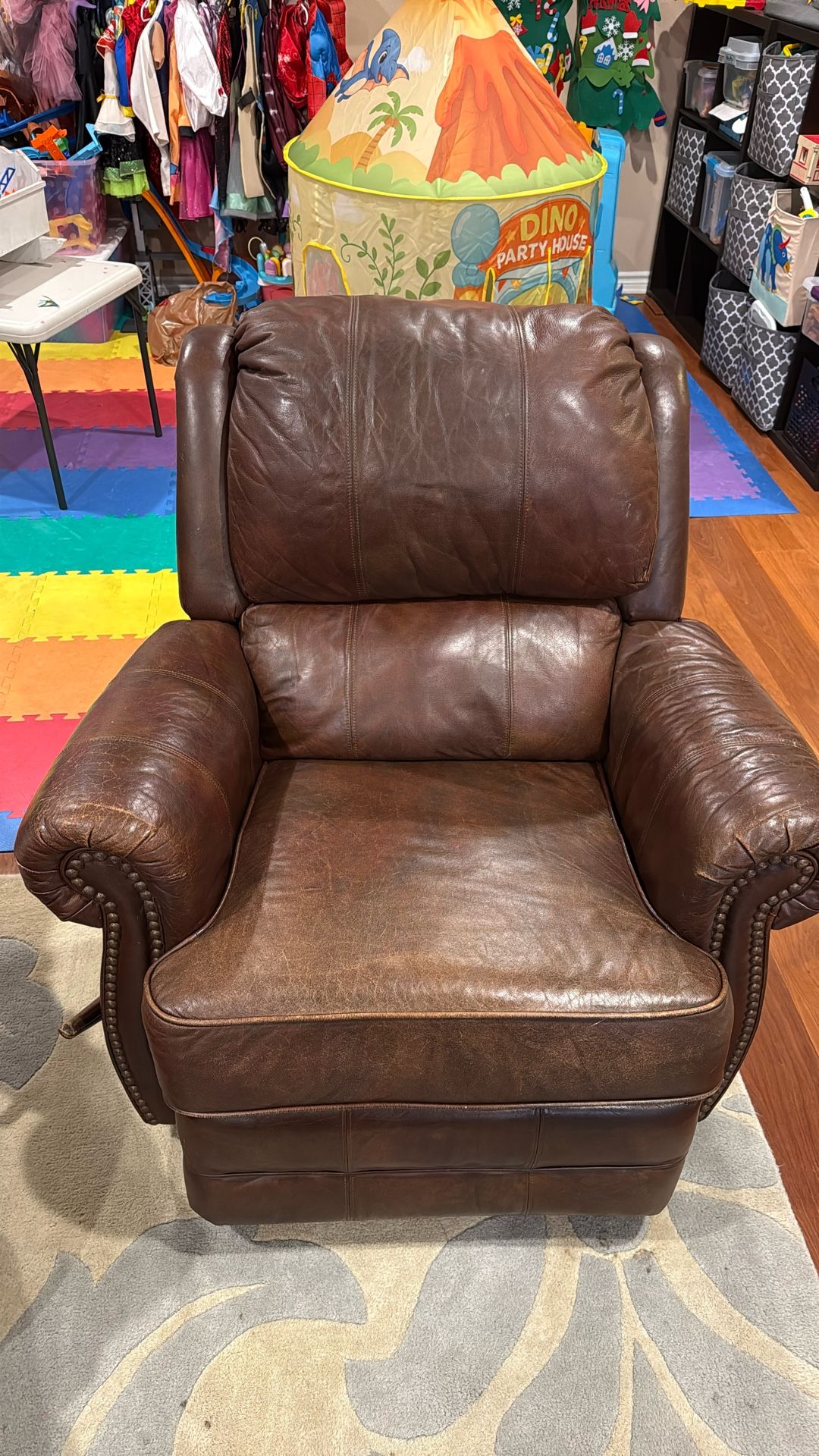 Reclining Leather Chair